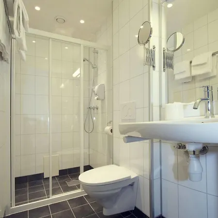 Astoria 3*